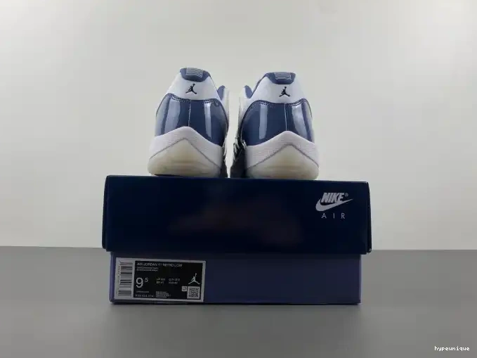 HYPE (2024) Low FV5104-104 Retro 11 Navy Jordan Midnight 0605